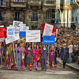 Catwalk: The Art of the Fashion Show (DE / EN / FR) - Catwalk: The Art of Fashion Show (DE / EN / FR) in Weil am Rhein