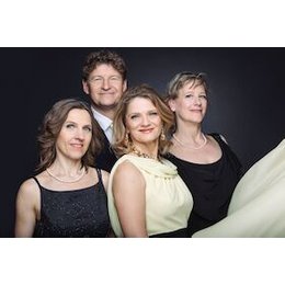 Kathy Leen & FOURtissimo - Küss mich in Dresden