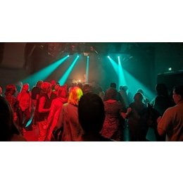 Schwanen Vor12Club - Waiblinger Early-Party für Alltagsgestresste und Full-Time-Eltern mit Gast-DJ Djane Miricle in Waiblingen