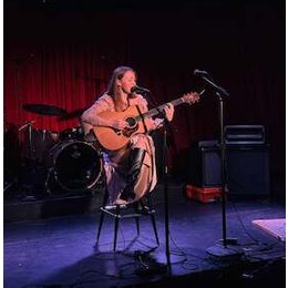 Konzert Claire Kelly (USA/Nashville) in Malchin OT Remplin