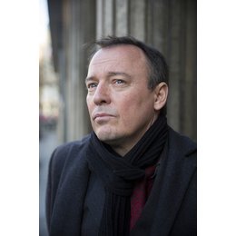 November - Dezember 2025 - »Wege durch die Spiegel« - Mirko Bonné stellt seinen neuen Gedichtband vor in Kiel