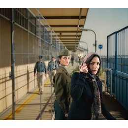 BLB - 2025/2026 - Gott wartet an der Haltestelle in Mosbach