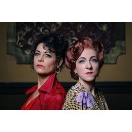 Die acht Frauen - Premiere in Ötigheim