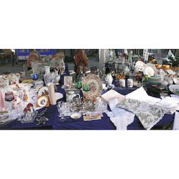 Hallenflohmarkt in der CD-Kaserne in Celle