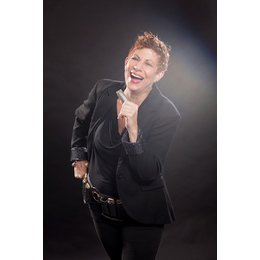 Sommerklänge in der Orangerie - Kat Baloun in Neuzelle