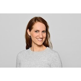 Vorfreude auf Weihnachten 2026 - Lesung: Anna Ruhe liest Luzie Alvenstein - Die Duftapotheke 1 in Neuzelle