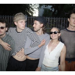 TRUSTFUNDBABES in Tübingen