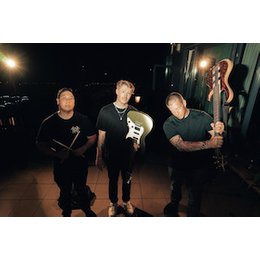 Kyle Benson & The Fraternizers - Blue lights and bitter nights in Fürth