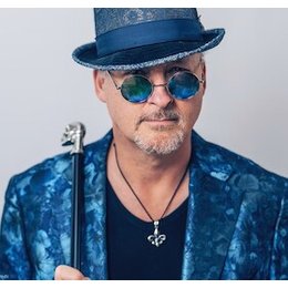 Jan Luley – ein jazzmusikalischer Alleskönner - Piano mit Soul, Story und Swing in Bad Saarow