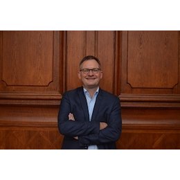 LANGE LINIEN - Die bipolare Nation in Berlin