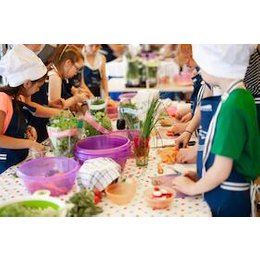 Erlebnisseminare 2026 - Familien-Kochkurs: Kulinarische Weltreise III in Pulheim