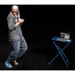 Johannes Held - Herr Nuss hat es geschafft in Stuttgart