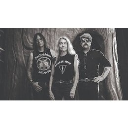 DEAD MOON NIGHT WITH TOODY COLE & HER BAND - Support: Jenny Don't & The Spurs in Hamburg