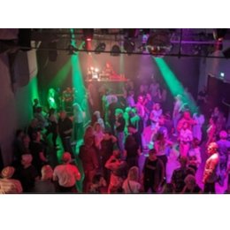 Schwanen Disco mit dem legendären DJ Andy - 80s & 90s Disko mit DJ Andy in Waiblingen