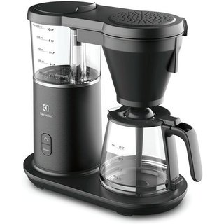 Cafeteira Elétrica Electrolux Automática 31 Xicaras Expert com Tecnologia PerfectSense Preta (CMP70)