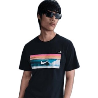 Camiseta Nike Sportswear Photo Masculina