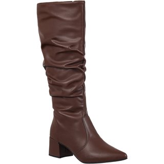 Bota Enrrugada GigiL Cano Longo Slouch Bico Fino Terra
