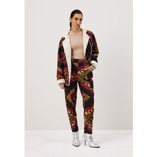 Calça Sarja Recortes Bolso Estampada Leon