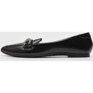Mocassim Feminino Moleca Verniz Detalhe Metálico Preto