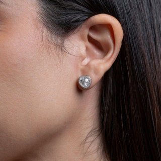 Infantil - Brinco Coração em Prata com Pedra Moissanite 7.7mm Semijoia Ania Store