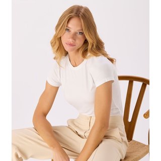 Blusa Makenji Basica Decote Careca Feminina Off White