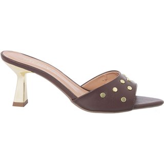 Tamanco Feminino Mule Stessy Bico Folha Salto Taça Cromado Tachas Marrom