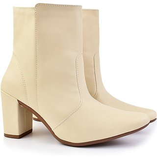 Bota bico fino salto fashion confortável OLZZY Off White