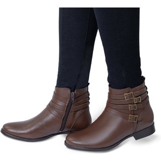 Bota feminina Flor d´couro cano curto couro Tamarindo