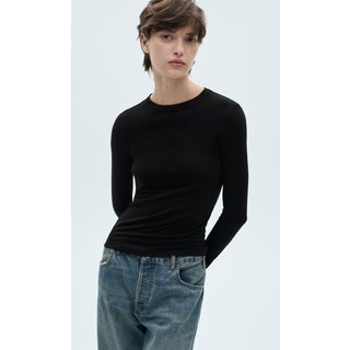 Camiseta Mango Ajustada Second Preta