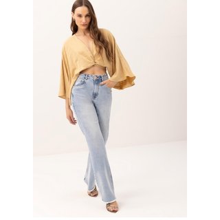 Blusa Manga 3/4 Transpassada em Jacquard com Amarração