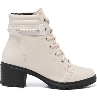 Bota Coturno Feminina Cano Baixo Tratorada Off White Confort Strass