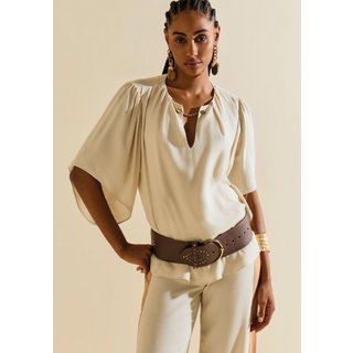 Blusa Morena Rosa Solta Decote Careca Manga Curta Padrão Bege