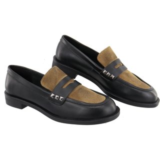 Mocassim Feminino Pirâmide Em Couro Flat Casual com Maria Paula Preto