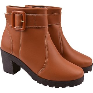 Bota Coturno Feminina Tratorada Com Fivela Caramelo