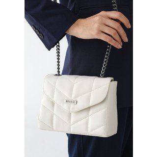 Bolsa Maria Milão Transversal Matelassê Pequena Off White