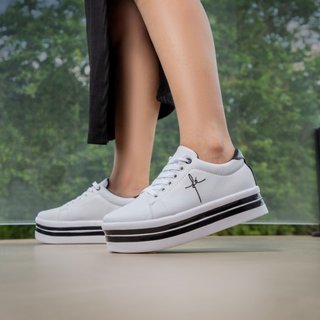 Tênis Feminino GuGi Plataforma Bordado Fé Detalhes Laterais Da Sola Branco