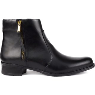 Bota Feminina Herlim Couro Cano Curto Blogueira Salto Baixo Zíper Preto