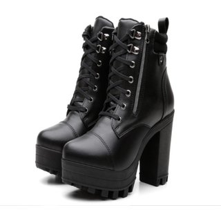 Bota Coturno Feminina Tratorada Salto Conforto Estilo Detalhe Zíper
