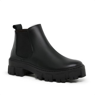 Bota Chelsea Feminino em Couro Preto e Sola Tratorada 24788FP