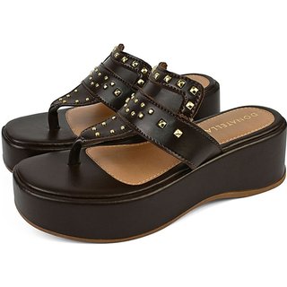 Sandalia Feminina Plataforma Anabela Donatella Shoes Chinelo de Dedo Bico Redondo Rebite Dourado Sola Alta Café