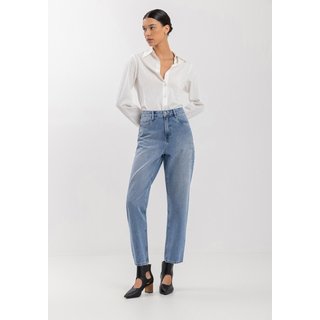 Calça Lez a Lez Mom Jeans Com Cintura Alta E Apliques De Strass