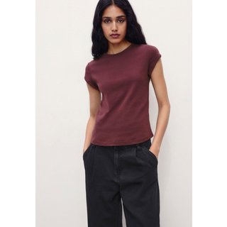 Camiseta Feminina Mango Jani Vinho