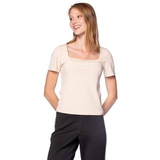Blusa Feminina Cativa Decote Reto Bege Claro