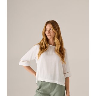 Blusa Makenji Com Detalhe De Entremeios Feminina Branca