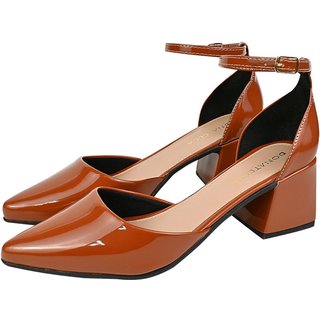Sandália Scarpin Donatella Shoes Feminina Bico Fino Social Salto Bloco Quadrado Verniz Caramelo