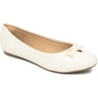 Sapatilha Feminina com Lacinho Verão Sapato Show 830316208 Sapato Show Off-white