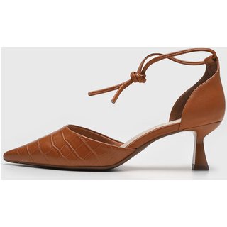 Scarpin Feminino cê Textura Croco Amarração Caramelo