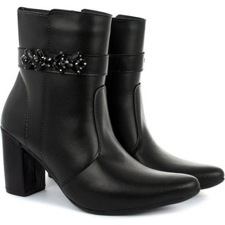 Bota bico fino salto fashion confortável com pedraria OLZZY Preto