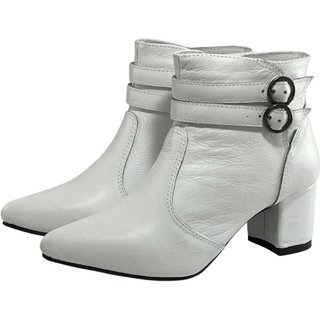 Bota Feminina Em Couro Lirom Cano Curto Salto Grosso Bico Fino Confortável Branca Branco