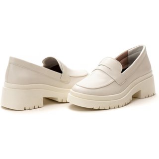 Sapato Mocassim Feminino Tratorado Liso Conforto Moderno Estilo Shoes